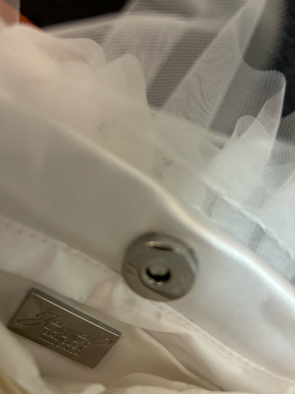 Jewel Badglely Mischka Jazzie Tulle White Ruffle Evening Bag with Crystal Handle - Picture 8 of 8